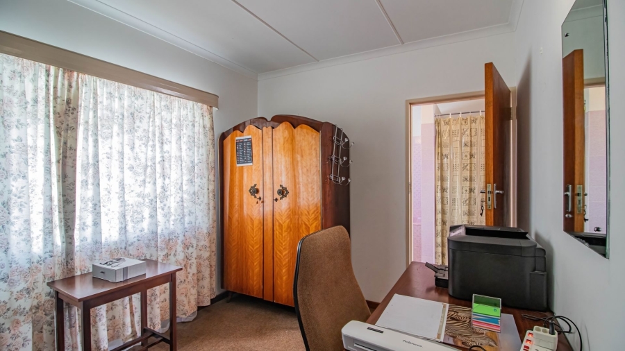 5 Bedroom Property for Sale in Rosedale Park Eastern Cape